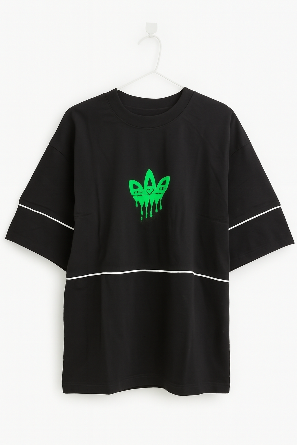 Drip Trefoil Tee – Black Edition